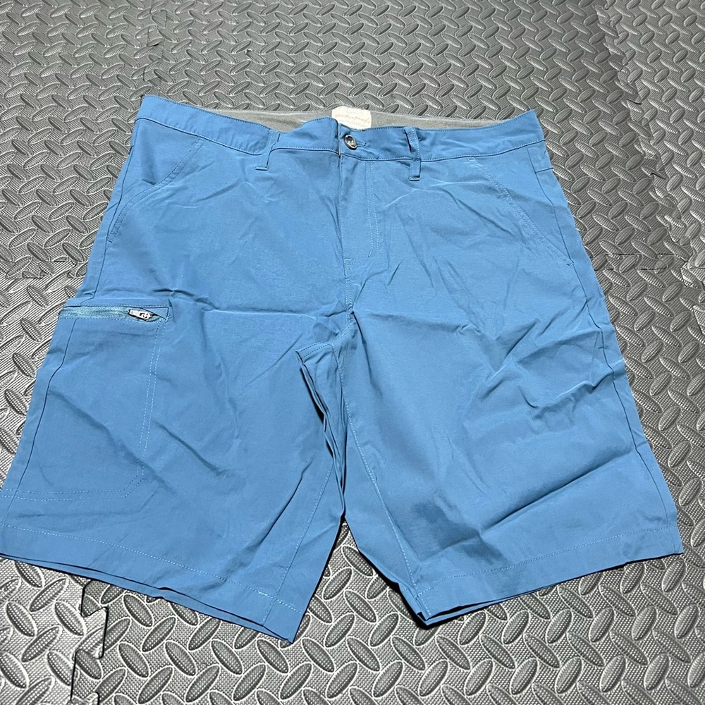 NWOT Men’s Weatherproof Vintage Shorts